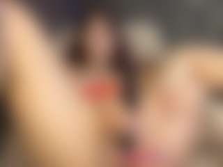 XtraHotX's Live Sex Cam Show
