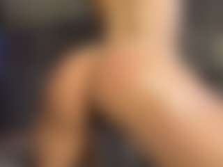 XtraHotX's Live Sex Cam Show