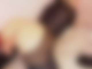 Live cam show with a-vanellopecute - Living Room on AdultVida.com