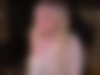 Live cam show with ELLIE - Curvy on Strip Flash - Live Sex Shows