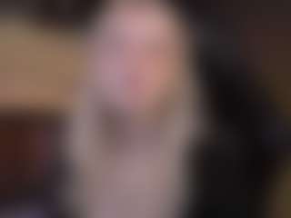 Live cam show with ELLIE - BBW College on live18s.com