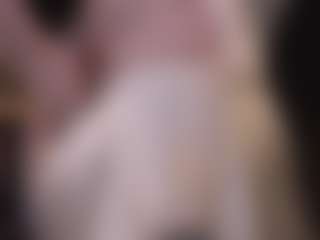 Live cam show with ELLIE - Pornstar Cosplay on hrnylive.com