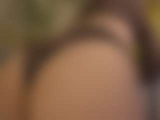 Live cam show with ELLIE - College Teen (18+) on Chatstar