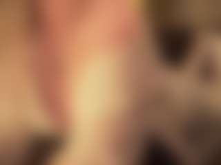 Live cam show with ELLIE - Blonde Hair Fetish on Free Soda