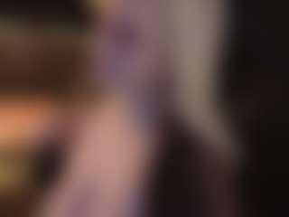 Live cam show with ELLIE - Cosplay BBW on intimatelivegirls.com