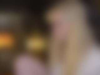 Live cam show with ELLIE - Fetish on livesuperchat.net