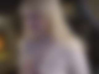 Live cam show with ELLIE - College Big Tits on Mixed Magazine Live