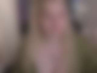 Live cam show with ELLIE - Blonde Hair Curvy on https://playwithruby.com