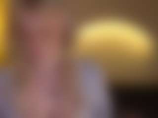 Live cam show with ELLIE - White Curvy on CamClone | estonia