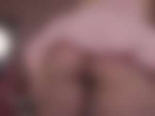 Live cam show with ELLIE - College Teen (18+) on camwithhim.com