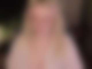 Live cam show with ELLIE - HD on Milfs Live