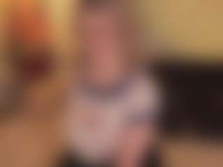 Live cam show with ELLIE - Erotic Dance on Camsoda