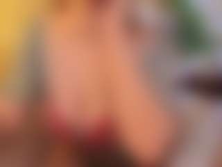 Live cam show with ELLIE - Tattoos Young Adult on Camsoda