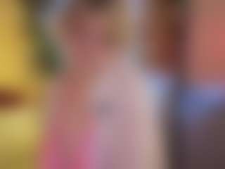 Live cam show with ELLIE - Blonde Hair College on Camsoda