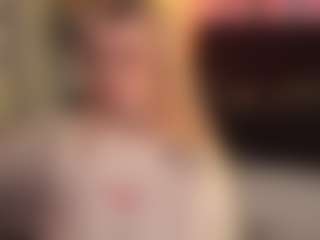 Live cam show with ELLIE - Teen (18+) on Camsoda