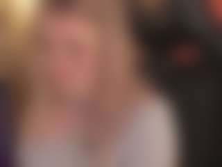 Live cam show with ELLIE - Strip on Camiplay Live