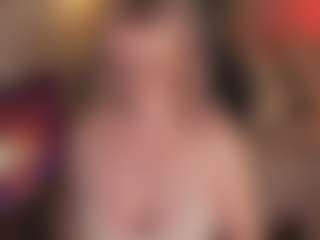 Live cam show with ELLIE - Blue Eyes on Streamer API