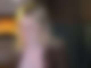Live cam show with ELLIE - Upskirt on alttransgirls
