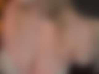 Live cam show with ELLIE - Tease Big Tits on Sweet Sext