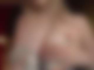 Live cam show with ELLIE - Spank BBW on alttransgirls