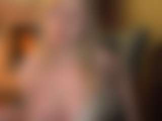 Live cam show with ELLIE - Bedroom Big Tits on anonymated.com