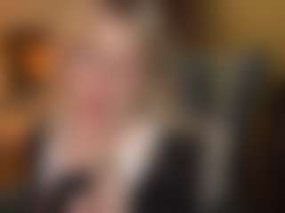 Live cam show with ELLIE - Natural on friskycurves.com