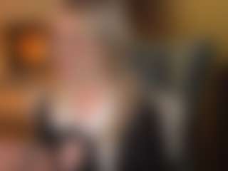 Live cam show with ELLIE - Fingers on Camversity