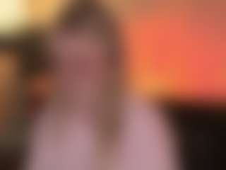 Live cam show with ELLIE - Cosplay BBW on CamSextacy