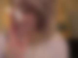Live cam show with ELLIE - Lovense on xxxlivecams.org