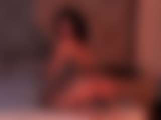 Live cam show with AlessaRomero - Spanking on xfollow cams