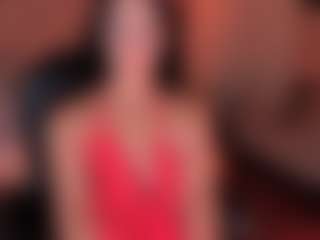 Live cam show with AlessaRomero - Living Room on makecum.org