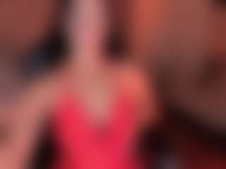 Live cam show with AlessaRomero - Living Room on xDating