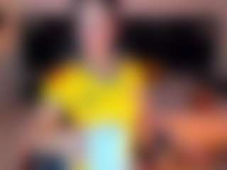 Live cam show with AlessaRomero - Amateur on Mixed Magazine Live