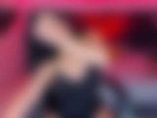 Live cam show with AlessaRomero - Average on Streamer API