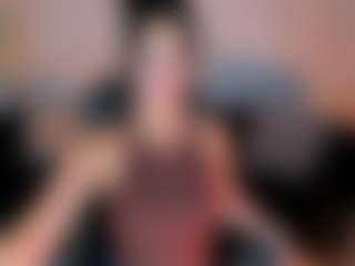 Live cam show with AlessaRomero - Average on fuck-show.com