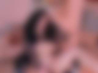 Live cam show with AlessaRomero - Amateur on Camsoda