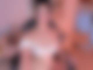 Live cam show with AlessaRomero - Average on Camsoda