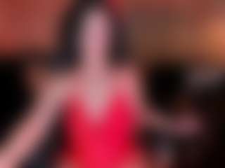 Live cam show with AlessaRomero - Average on Camsoda