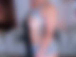 AlessaRomero's Live Sex Cam Show