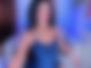 Live cam show with AlessaRomero - Solo on CamClone