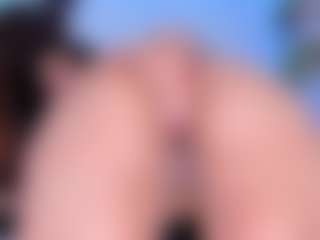 AlessaRomero's Live Sex Cam Show