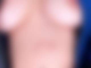 AlessaRomero's Live Sex Cam Show