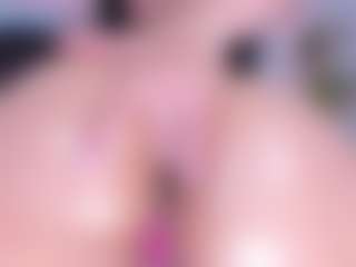 Live cam show with AlessaRomero - Petite on CamClone