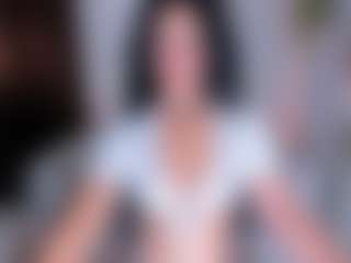 Live cam show with AlessaRomero - Bedroom on Camsoda