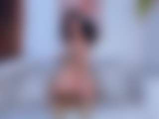 AlessaRomero's Live Sex Cam Show