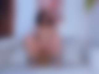 AlessaRomero's Live Sex Cam Show