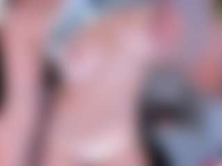 AlessaRomero's Live Sex Cam Show