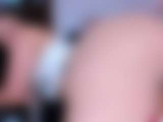 AlessaRomero's Live Sex Cam Show