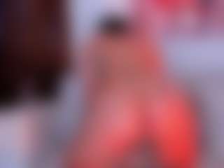 Live cam show with AlessaRomero - Living Room on fapnchat