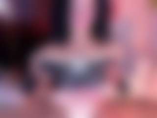 Live cam show with AlessaRomero - Average on Milfs Live